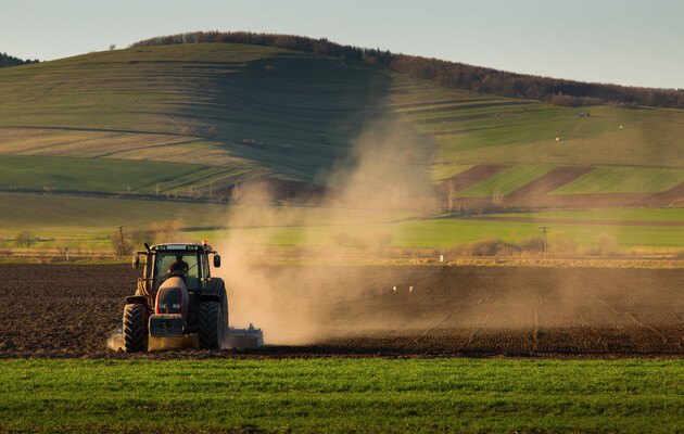 «Тепер між Україною та її мріями про вступ до ЄС стоїть великий польський трактор», вважає The Economist