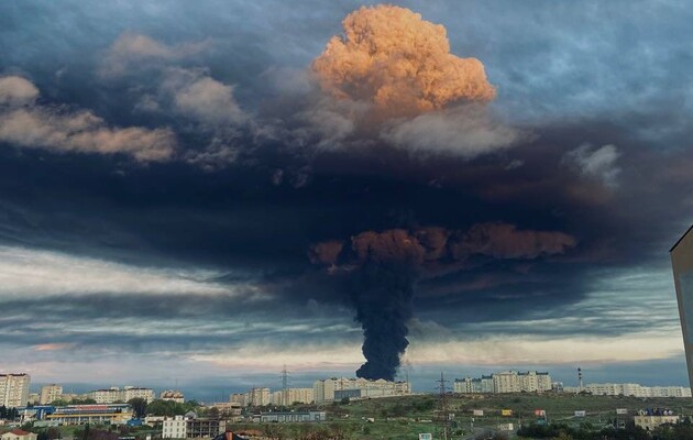 После взрыва в Севастополе из Крыма в Сочи полетел правительственный рейс
