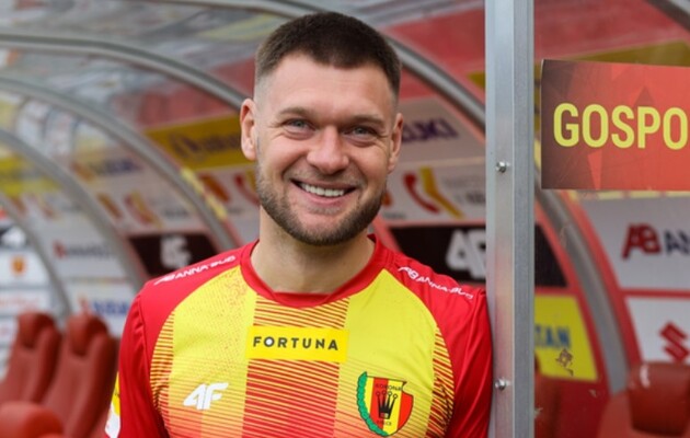 Украинский футболист забил невероятный гол со своей половины поля в Польше