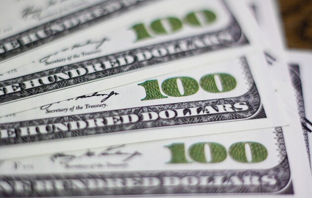 Ціна акцій First Republic Bank знизилася зі 150 доларів у березні до 5 доларів наприкінці квітня