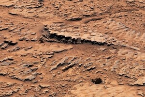 Китайський марсохід знайшов свідчення існування рідкої води на Червоній планеті