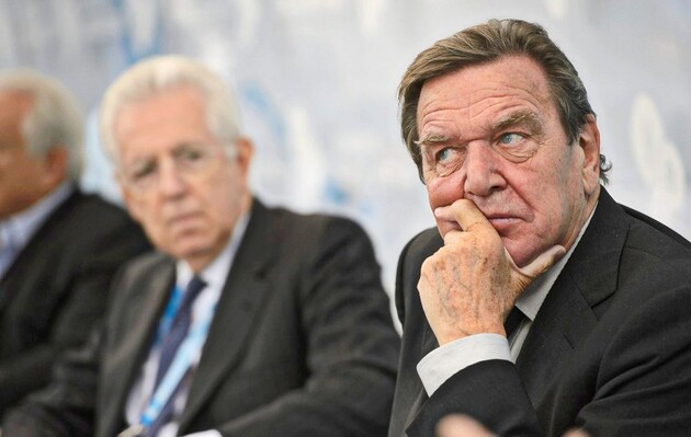 В 2021 году расходы на содержание офиса Шредера составили 419 тысяч евро