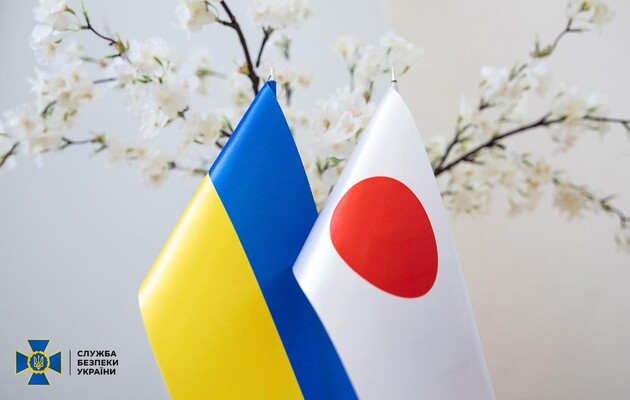 Япония поможет Украине закупить медицинское оборудование