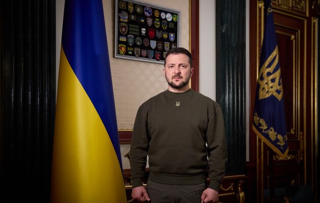 Зеленський присвоїв два звання Героя України