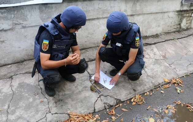 На Херсонщині бригада піротехніків потрапила під ворожий обстріл: шестеро загиблих