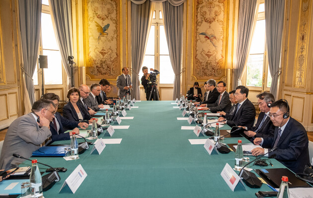 Китай и Франция договорились укреплять экономические связи 