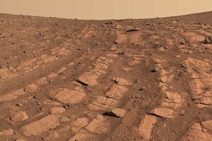 На Марсе нашли следы мощных потоков воды