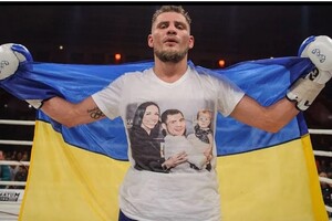Український чемпіон Берінчик відмовився від бою із 46-річним боксером, залишивши свій пояс вакантним