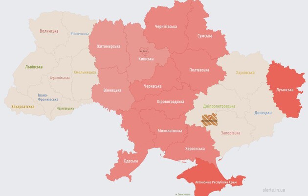 Чергова масована атака: у Києві та багатьох областях тривога