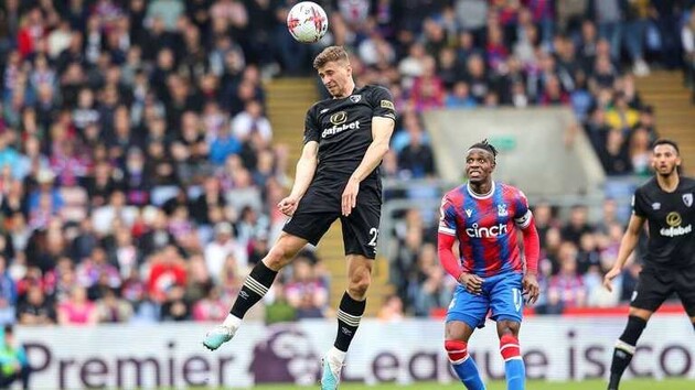 Забарний - гравець "Борнмут"