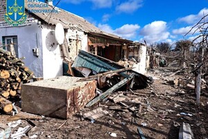 Війська РФ обстріляли житловий будинок у Херсонській області: є загиблий