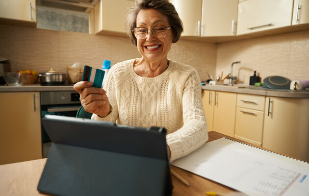 Термін дії картки закінчився: чи може виникнути затримка виплати пенсії