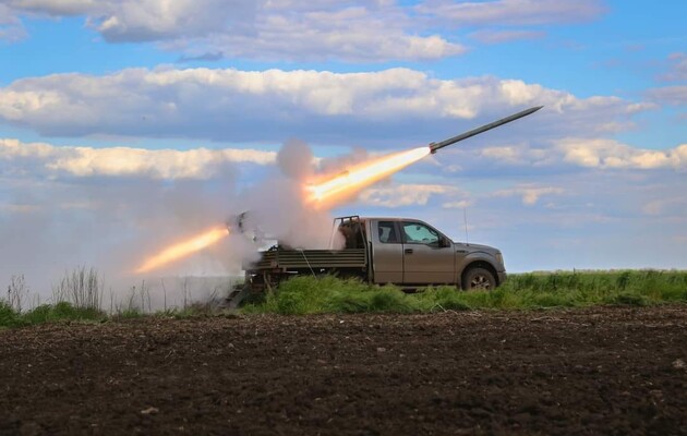 Россия совершила массированную ракетно-авиационную атаку на Украину – Генштаб