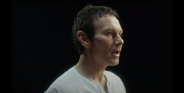 Скриншот с музыкального видео "Когда мы двое"