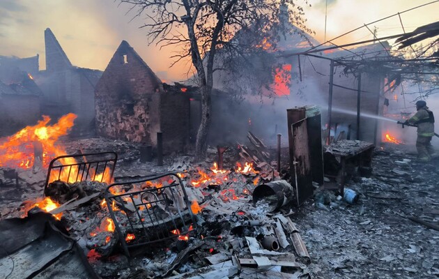 Окупанти масовано обстріляли Донецьку область: є багато руйнувань та поранених