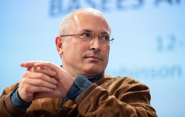 Немецкая полиция расследует возможное отравление эмигрантов из РФ на конференции, организованной Ходорковским