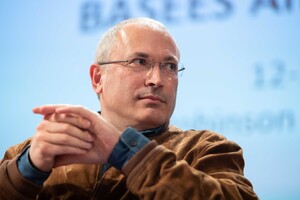 Німецька поліція розслідує можливе отруєння емігрантів із РФ на конференції, організованій Ходорковським