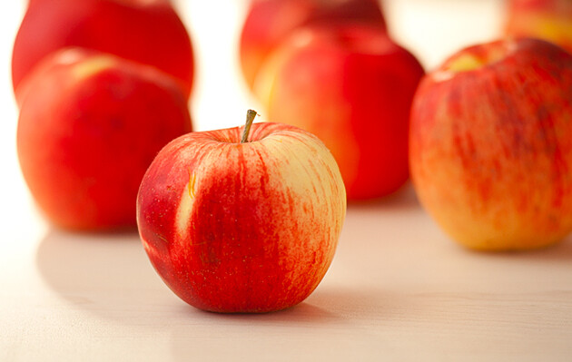 Ціни на яблука: експерти пояснили, чому вони зросли цього року 
