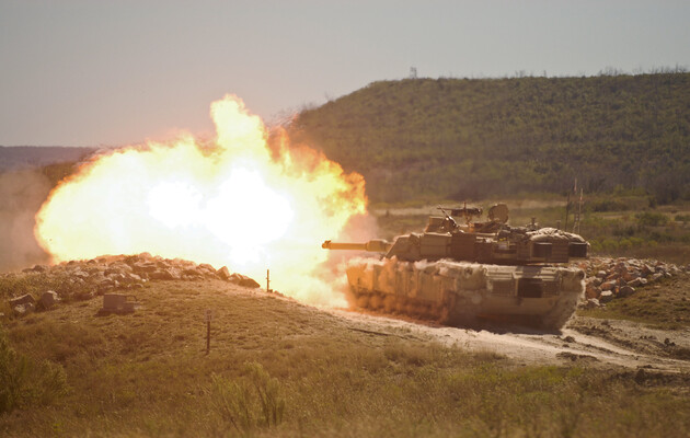Украинские военные начнут обучение на танках Abrams в течение недели