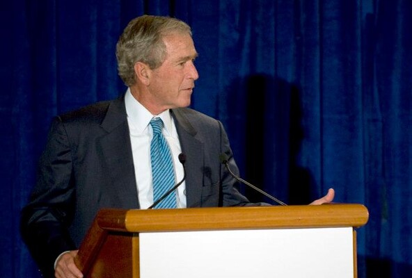 Джордж Буш: Україна здатна перемогти Росію