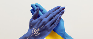 Если разделенная Германия смогла вступить в НАТО, почему бы не сделать это Украине?