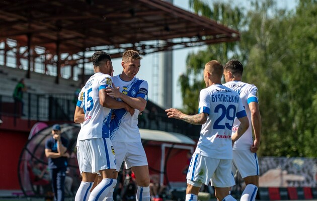 "Динамо" разгромило "Верес"