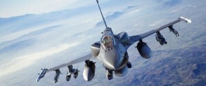 Пілоти-ветерани кажуть, що F-16 не змінить правила гри в Україні — Bloomberg