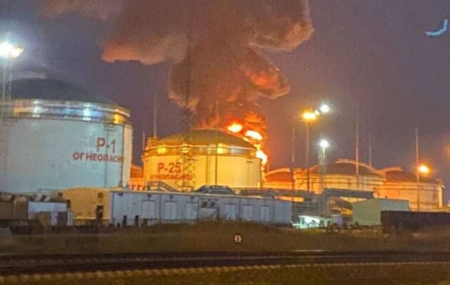 Влучання по резервуару з нафтопродуктами у Таманському порту третього травня