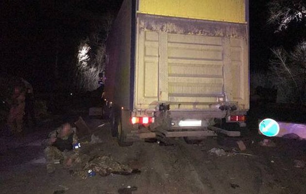 Насмерть сбил военного и ранил еще двоих: осужден водитель грузовика