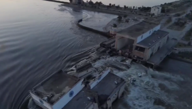 Каховская ГЭС уничтожена: критический уровень воды — за считанные часы. Советы — что делать