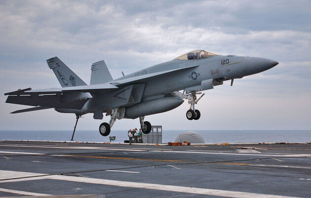 Австралия обсуждает с Украиной и США передачу истребителей F/A-18 — СМИ