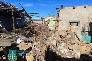 Россияне обстреляли Очаков в Николаевской области: повреждены жилые дома и элеватор