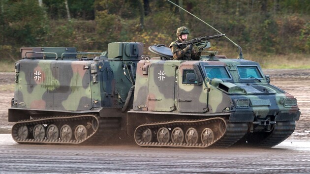 Всюдиходи, вантажівки та БПЛА — Німеччина передала Україні новий пакет військової допомоги