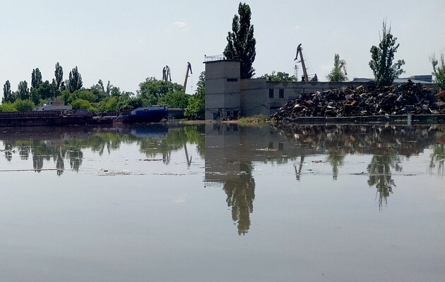 Рівень води на Херсонщині знижується. Однак затоплено вже понад 3 тисячі будинків