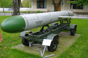 РФ использует ракеты Х-55 без боевого заряда: Игнат объяснил, для чего их нужно сбивать