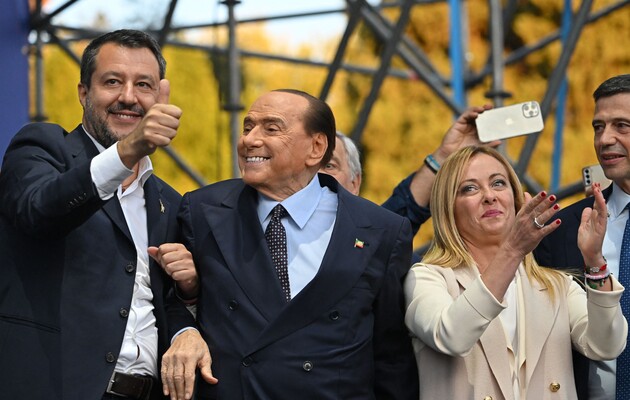 Що чекає на італійську коаліцію після смерті Берлусконі? – Reuters