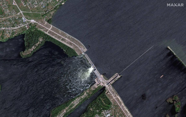 Выгода для войск РФ после подрыва Каховской ГЭС может быть непродолжительной — Bloomberg