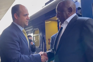 Президенты ЮАР и Сенегала прибыли в Киев