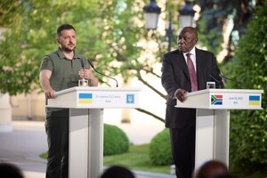 Президент ПАР презентував у Києві мирний план