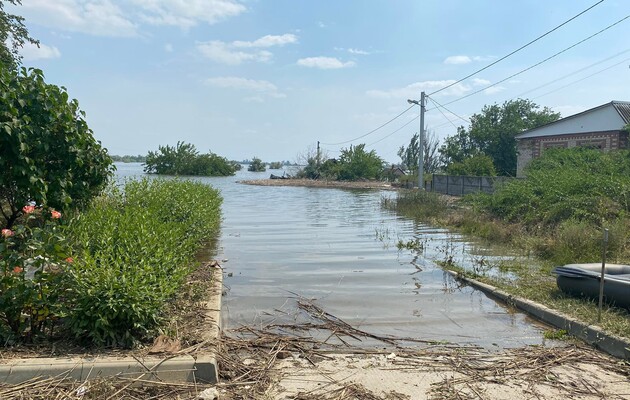 Подрыв Каховской ГЭС: Уровень воды снижается, однако подтопленными остаются населенные пункты в двух областях