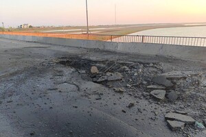 Колаборант Сальдо каже, що міст у Чонгарі пошкоджений 