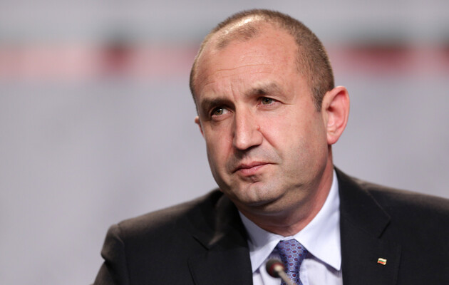 Президент Болгарии раскритиковал новое правительство за военную поддержку Украины