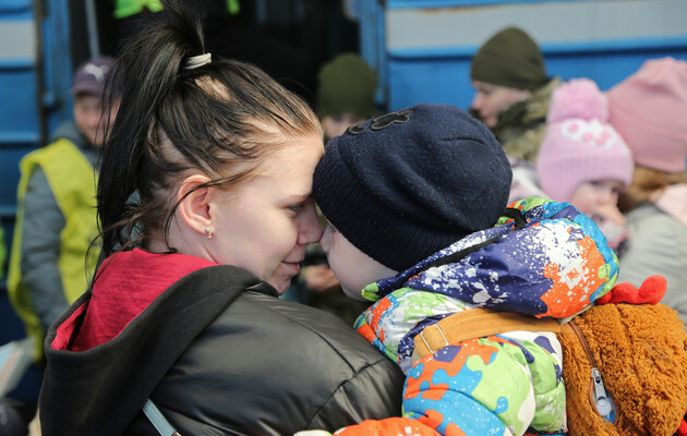 Омбудсман назвав, скільки вилучених за кордоном дітей вдалося повернути українським біженцям