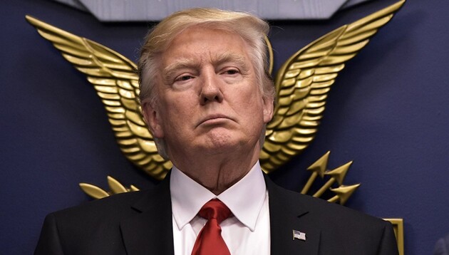 Трамп виявився чи не єдиним із колишніх президентів США, у біографії предків яких нема даних про приналежність до рабовласників. Та все через пізній приїзд  останніх до Штатів, коли рабство вже скасували 