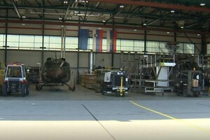Росіянина викрили на знімках з військового аеродрому Словенії 