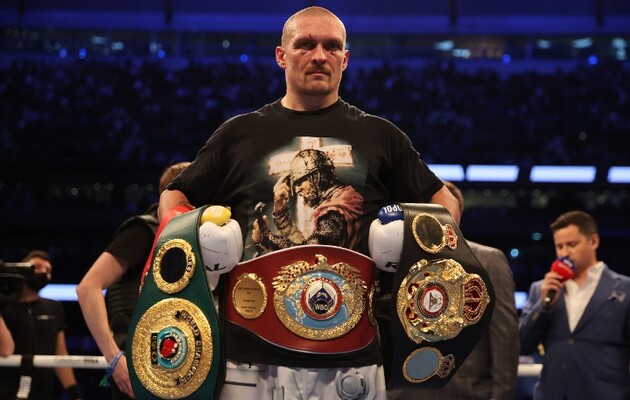 Александр Усик