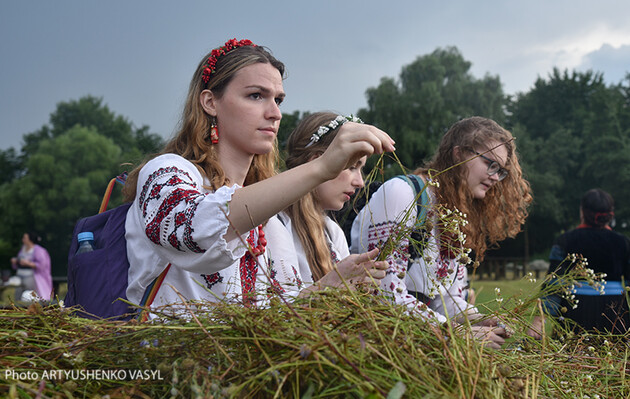 Поздравления с праздником Ивана Купала: стихи и открытки