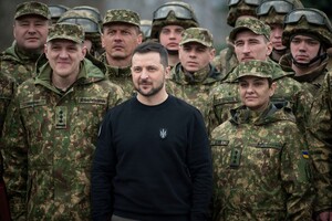 Нам вже доводилося зупиняти контрнаступ через повільне постачання зброї — Зеленський 