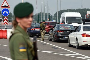 На границе Украины и Польши образовались очереди