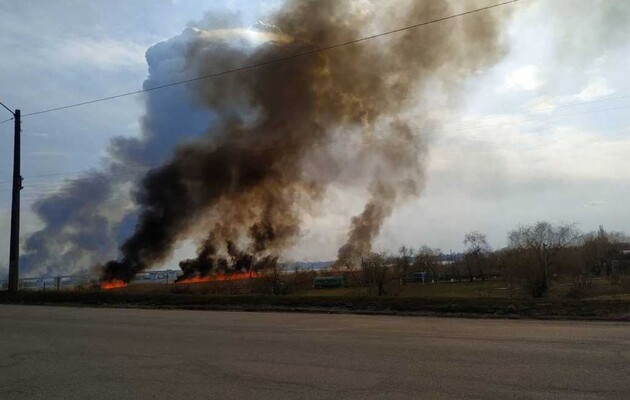 У районі Антонівського мосту триває запекла боротьба між українськими військовими та окупантами – Гуменюк